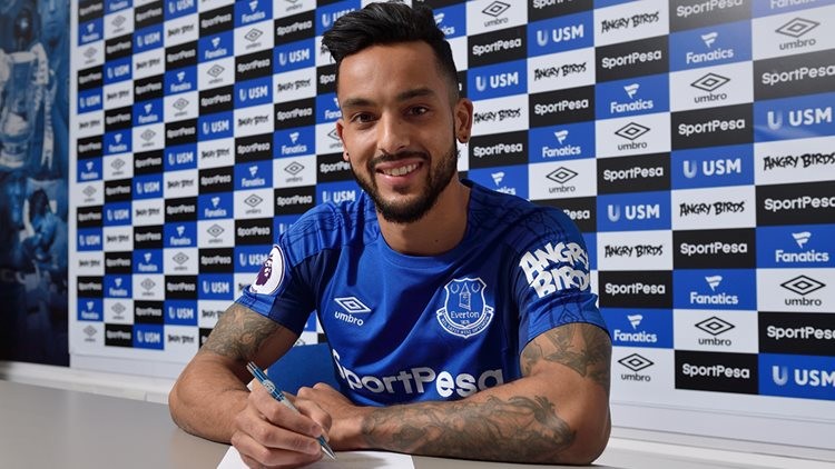 Theo Walcott CHÍNH THỨC về Everton, kết thúc mối lương duyên với Arsenal - Bóng Đá