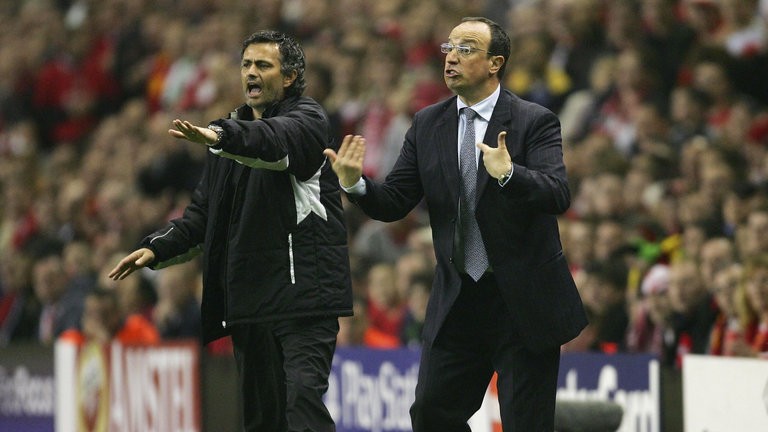 5 cặp HLV ghét nhau nhất lịch sử: Bậc thầy khẩu chiến Mourinho! - Bóng Đá