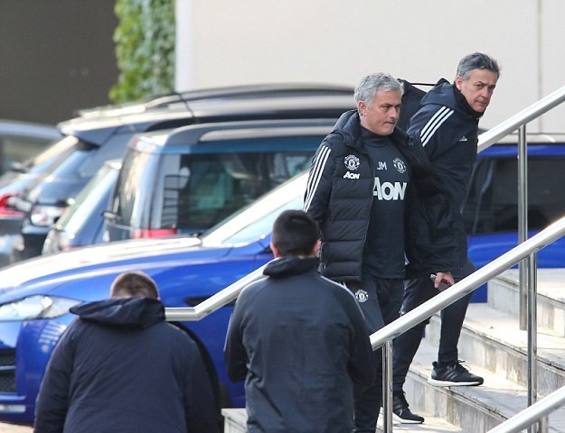 Mourinho lo lắng trước đại chiến Chelsea - Bóng Đá
