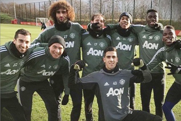 Sắp sang Arsenal, Mkhitaryan nói lời tạm biệt trên sân tập? - Bóng Đá
