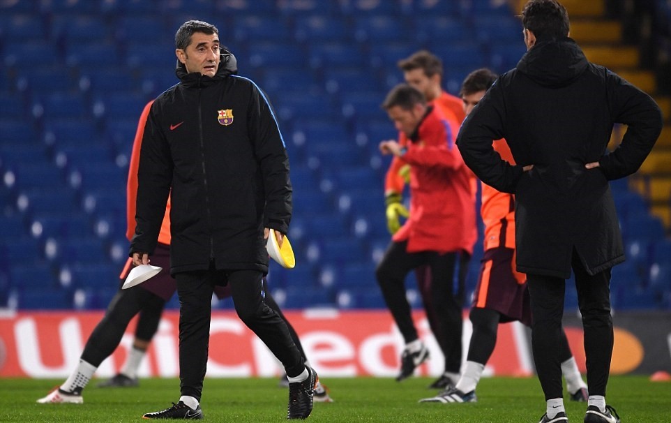 Barcelona tập luyện - Bóng Đá