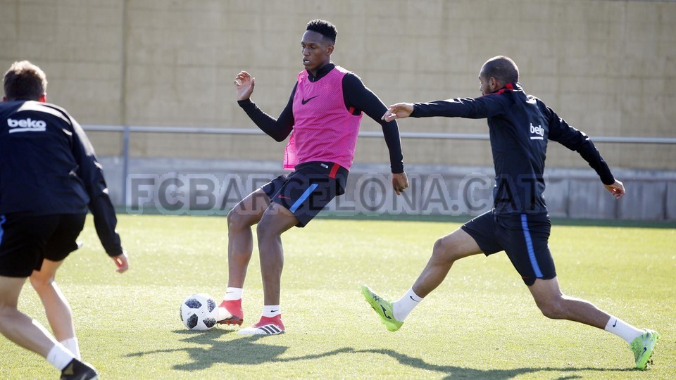Ảnh tập Barcelona - Bóng Đá