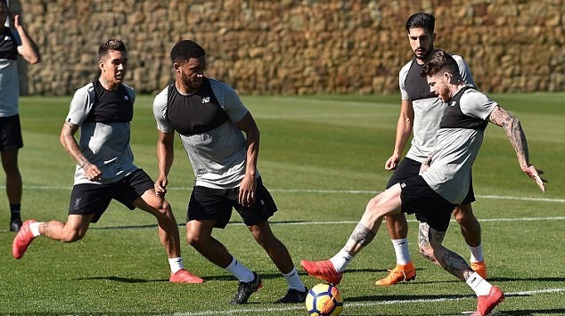 Chán bóng đá, cả đội Liverpool chuyển sang đua xe đạp - Bóng Đá
