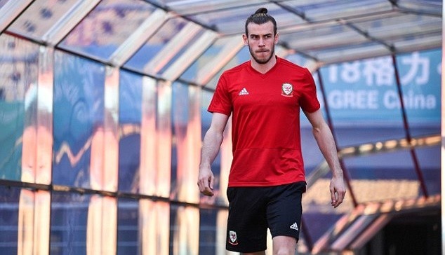Giggs tập luyện xứ Wales - Bóng Đá