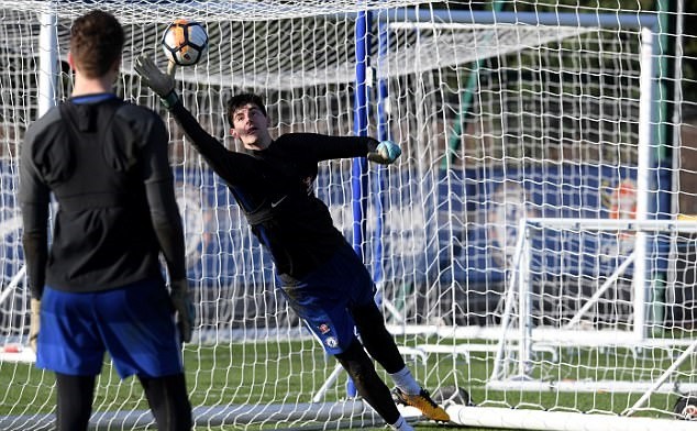 Chelsea hòa 4 trận liền, HLV Conte quát tháo ầm ĩ trên sân tập - Bóng Đá