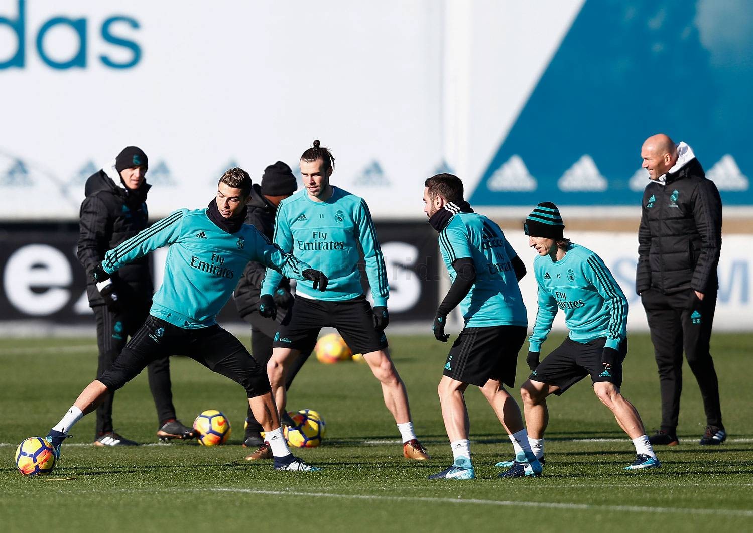 Sợ Villarreal, Real Madrid lo lao đầu vào tập luyện - Bóng Đá