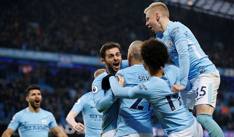 Góc HLV Trần Minh Chiến: Liverpool sập bẫy M.U; Top 4 căng thẳng - Bóng Đá