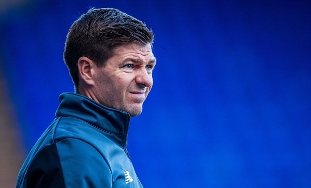 Gerrard cầm Liverpool đè bẹp M.U ở giải trẻ Champions League - Bóng Đá