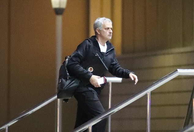 Man United tới khách sạn - Bóng Đá