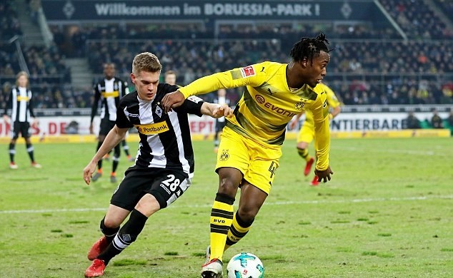 Reus ghi bàn, Dortmund tiếp tục bay cao ở Bundesliga - Bóng Đá