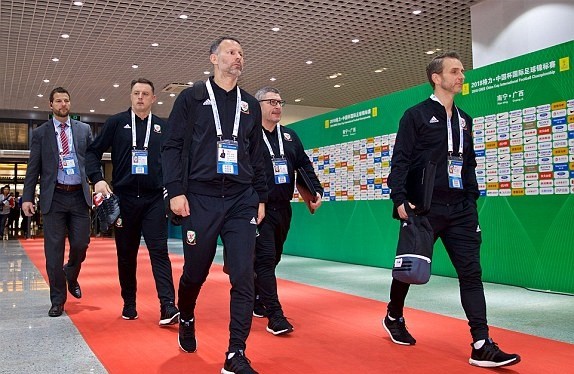 Ryan Giggs háo hức với lần đầu nắm xứ Wales - Bóng Đá
