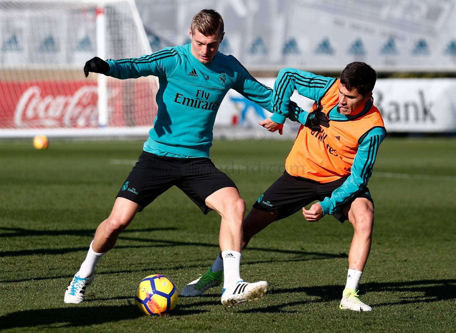 Sợ Villarreal, Real Madrid lo lao đầu vào tập luyện - Bóng Đá