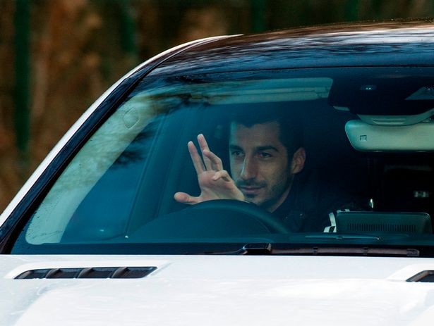 Sắp sang Arsenal, Mkhitaryan nói lời tạm biệt trên sân tập? - Bóng Đá