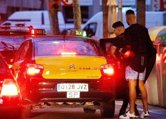 24 giờ ám ảnh của Coutinho: Xe bị cẩu, nhà bị cướp - Bóng Đá