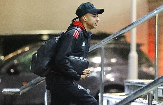 Man United tới khách sạn - Bóng Đá