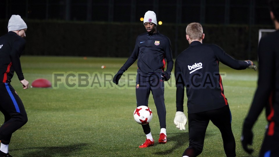 chùm ảnh Barcelona tập luyện - Bóng Đá