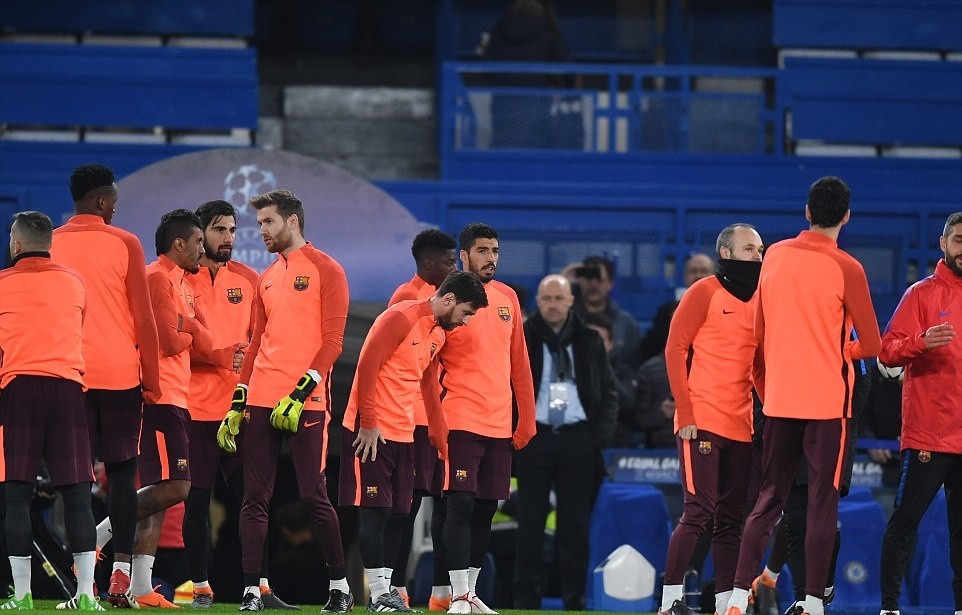 Barcelona tập luyện - Bóng Đá