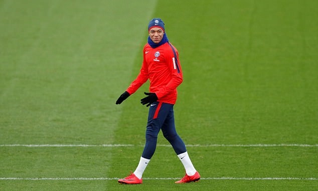 Neymar tỏ ra mệt nhoài sau kỳ nghỉ phá sức bên người đẹp - Bóng Đá