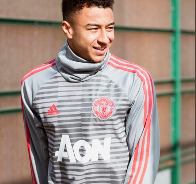 Man United tung áo đấu mới - Bóng Đá