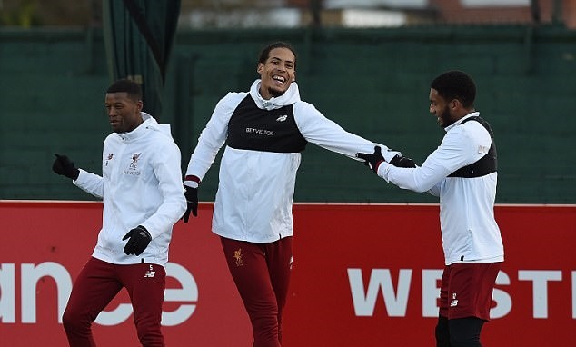 Van Dijk trở lại, Liverpool sẵn sàng phả hơi nóng vào gáy M.U - Bóng Đá