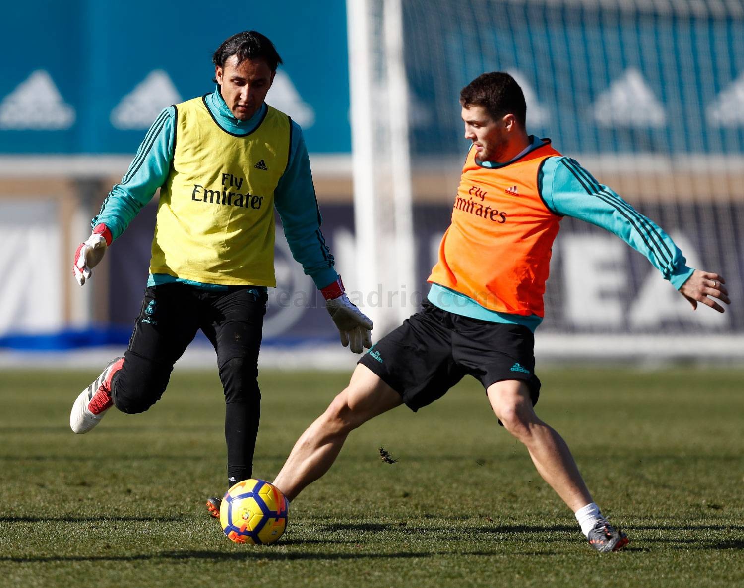 Lập cú đúp, Ronaldo hưng phấn trên sân tập Real Madrid - Bóng Đá