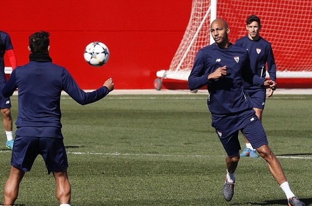 Sevilla chuẩn bị cho trận gặp Man United - Bóng Đá