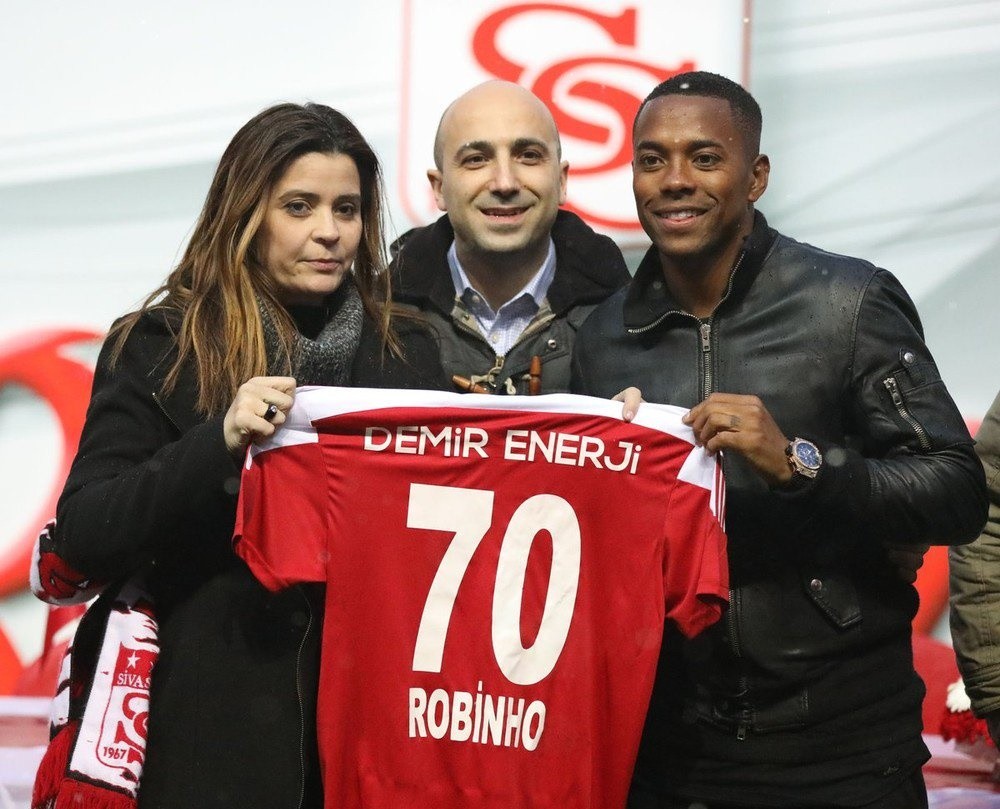 Robinho tập luyện - Bóng Đá