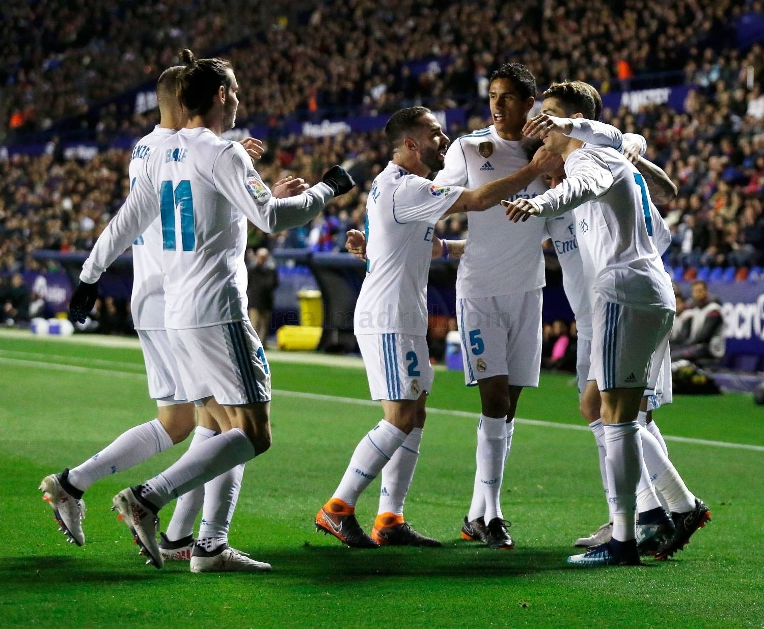 Ronaldo tịt ngòi, Real Madrid bị nhược tiểu cầm hòa - Bóng Đá