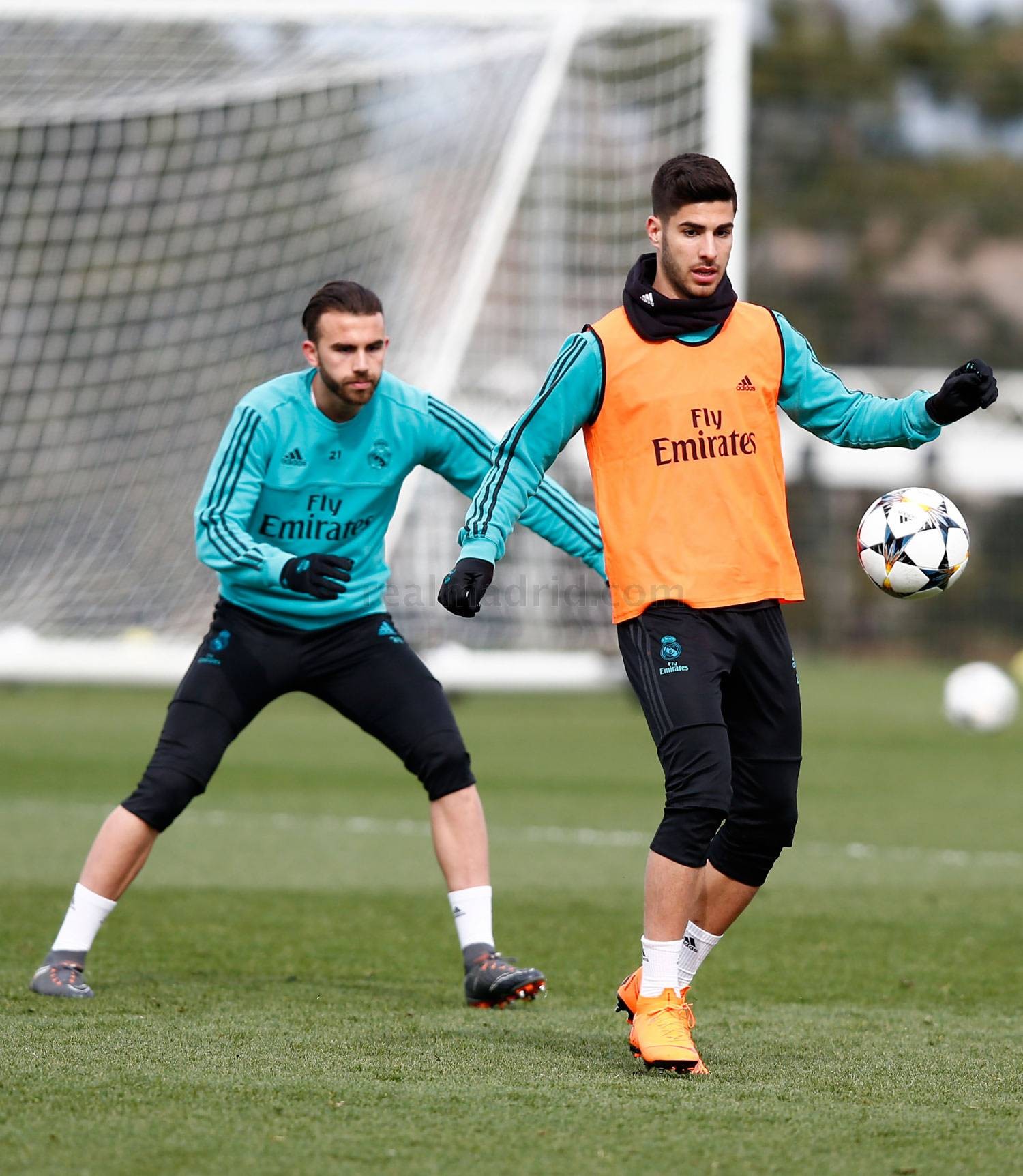 ẢNH TẬP REAL MADRID - Bóng Đá