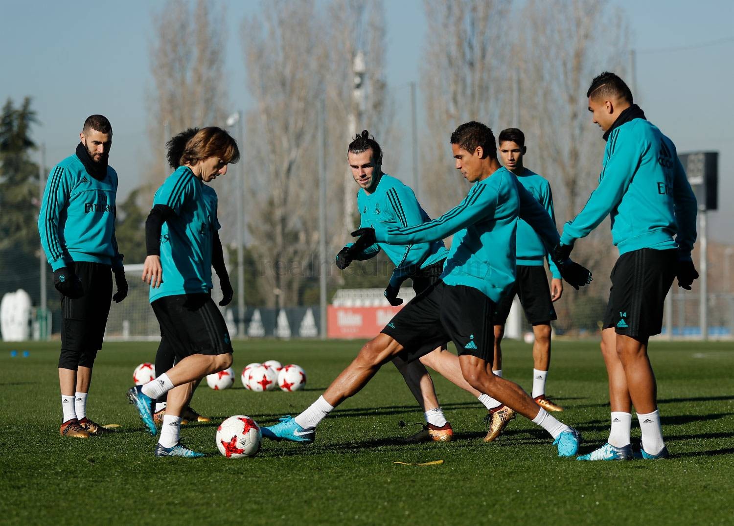 ẢNH REAL MADRID TẬP LUYỆN - Bóng Đá