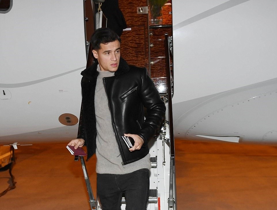 Coutinho đã có mặt ở Barcelona - Bóng Đá