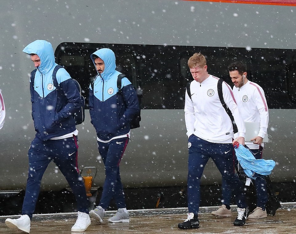 Man City hành quân tới London dưới tuyết - Bóng Đá