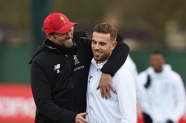 Van Dijk trở lại, Liverpool sẵn sàng phả hơi nóng vào gáy M.U - Bóng Đá