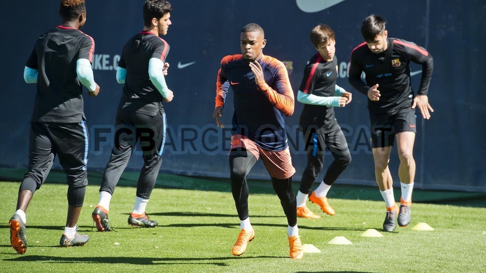 Các cầu thủ Barcelona không có ngày nghỉ - Bóng Đá