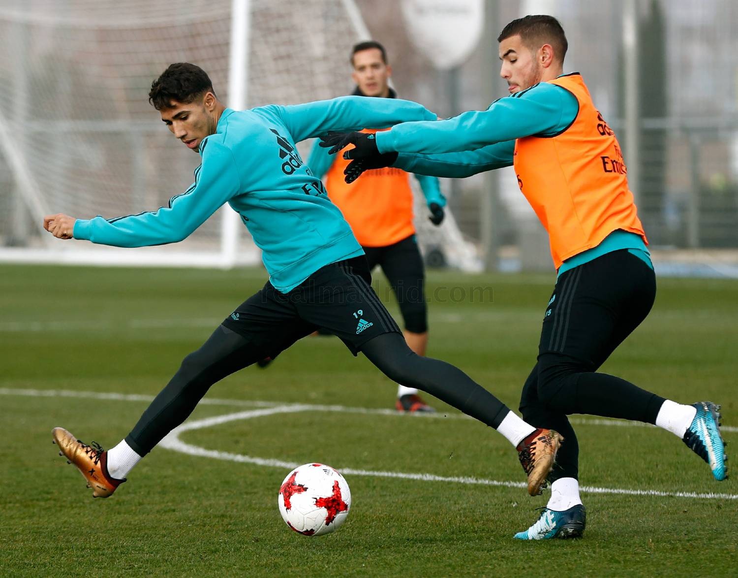 Ronaldo cật lực tập luyện, chờ khai hỏa đầu năm - Bóng Đá