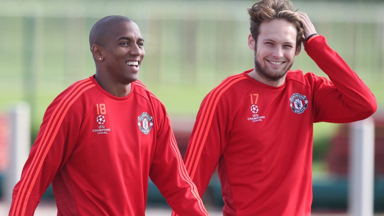 Man Utd âm thầm 'trói chân' 2 ngôi sao - Bóng Đá