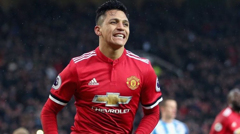 Lí do thực sự khiến Alexis Sanchez phải ăn một mình ở Man Utd - Bóng Đá