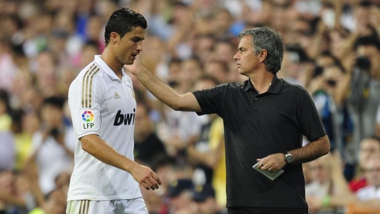 Điểm tin tối 25/03: Mourinho gây sốc với Ronaldo; Liverpool nổ bom tấn 100 triệu bảng - Bóng Đá