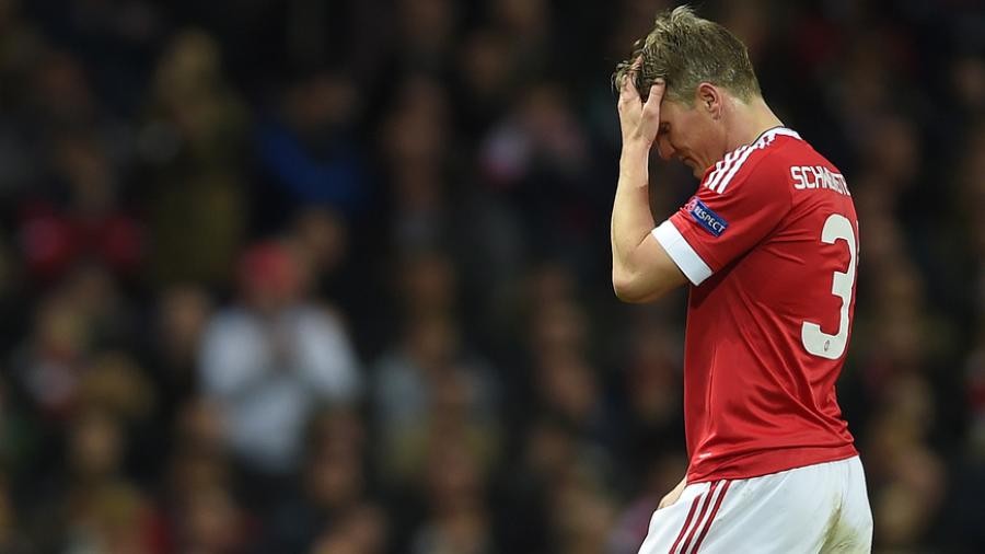 Mourinho tiết lộ bất ngờ về việc chia tay Schweinsteiger - Bóng Đá