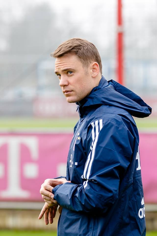 Manuel Neuer trở lại tập luyện sau 6 tháng - Bóng Đá