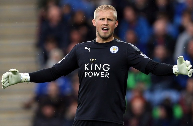 Leicester đi tiếp, Schmeichel lập nên kỳ tích - Bóng Đá