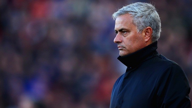 Cuộc chiến quyền lực ở Man Utd: Nội bộ loạn đả, Mourinho bị ghét - Bóng Đá
