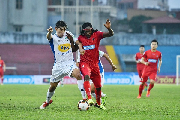 TRỰC TIẾP Hải Phòng 0-0 HAGL: Bị đồng đội 'xoạc' vào chân, Tuấn Anh rời sân với chấn thương nặng - Bóng Đá
