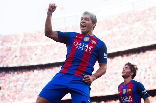 Suarez: Thẻ vàng thứ hai thật buồn cười - Bóng Đá