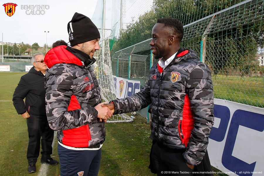 Sagna tiết lộ lý do gia nhập đội 'bét bảng' Serie A - Bóng Đá