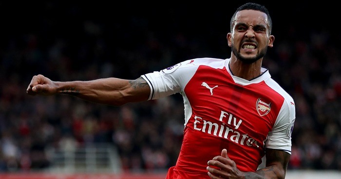 'Phá' lưới Bayern, Theo Walcott vượt qua thành tích của Ronaldo và Zidane - Bóng Đá