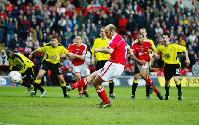 Tận dụng phạt đền tốt nhất lịch sử Premier League: M.U thứ 18, Chelsea hạng 5 - Bóng Đá