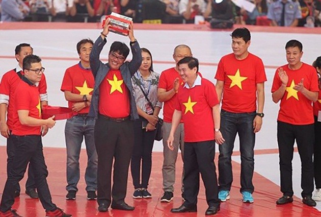 Thưởng Tết VĐV Việt Nam: Nhìn U23 Việt Nam mà thèm! - Bóng Đá