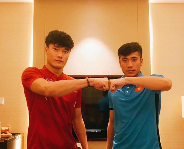 Bùi Tiến Dũng thức khuya viết nhật ký về U23 Việt Nam - Bóng Đá