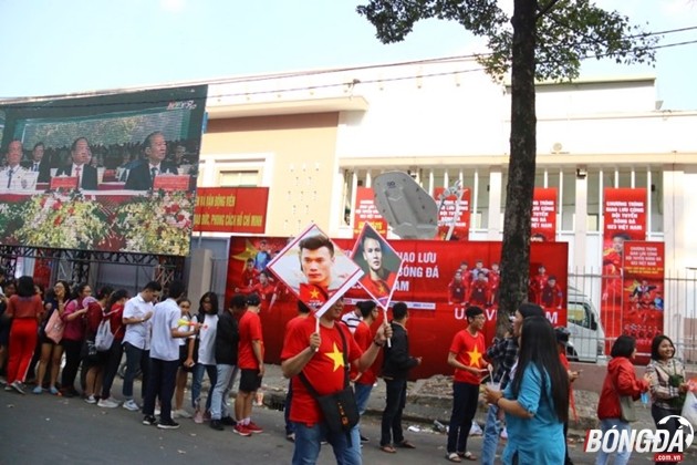 Hàng vạn trái tim CĐV háo hức chờ U23 Việt Nam trên sân Thống Nhất - Bóng Đá